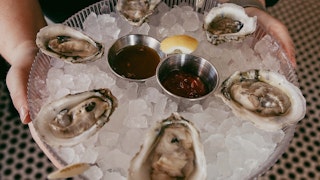 Mayflower cafe oyster platter